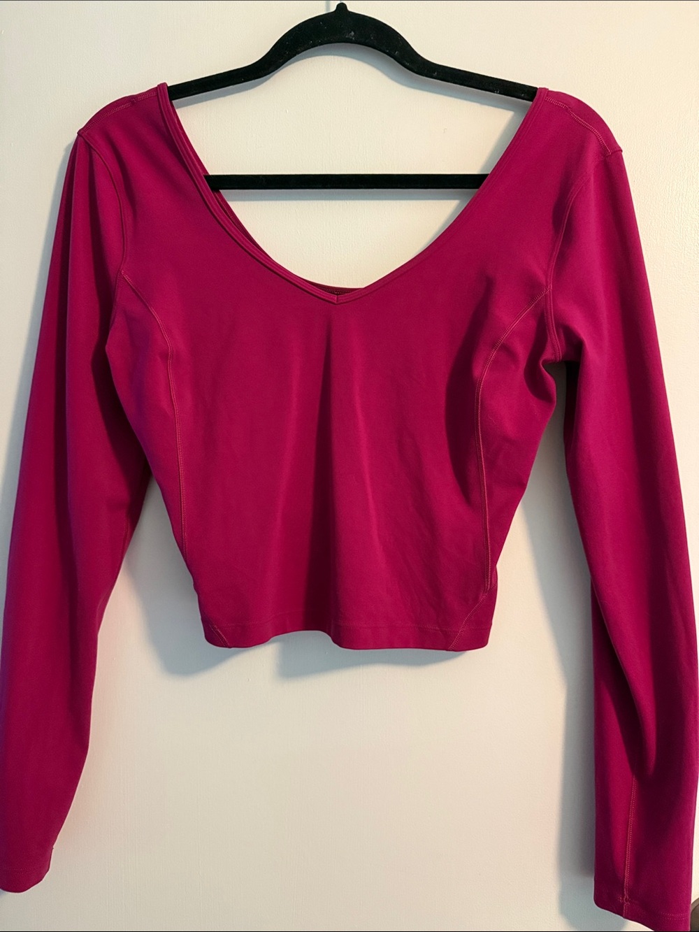 lululemon athletica V-Neck Long Sleeve Crop Top in Magenta